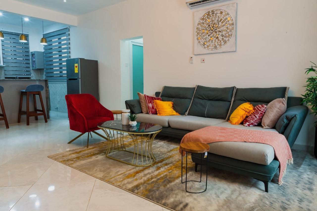 The Avery Apartments At Odomaa Place, East Airport Аккра Екстер'єр фото