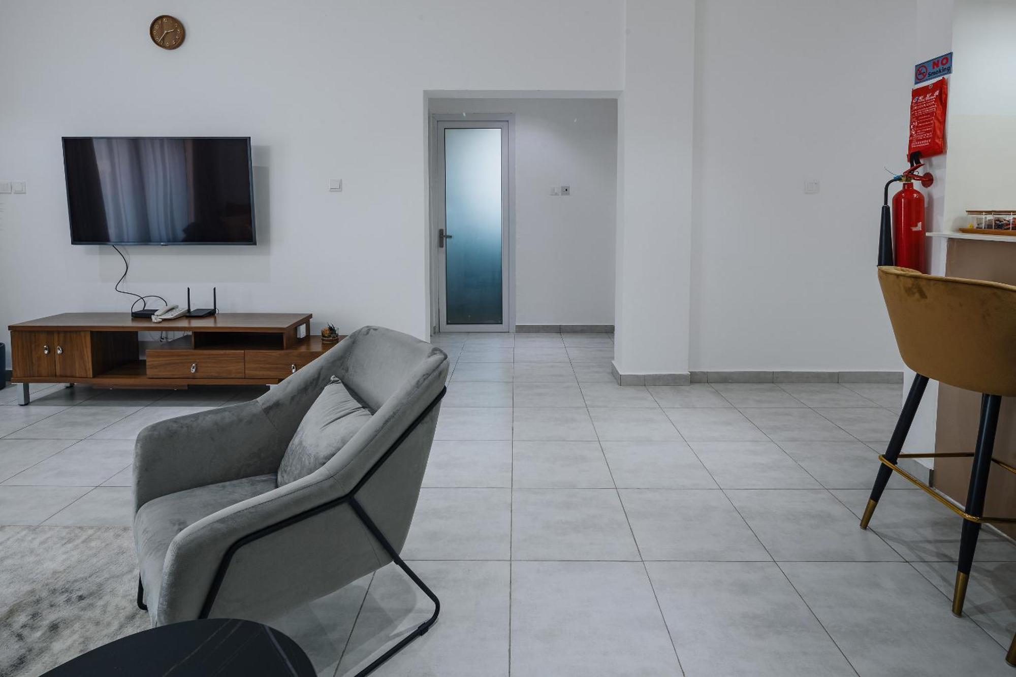 The Avery Apartments At Odomaa Place, East Airport Аккра Екстер'єр фото