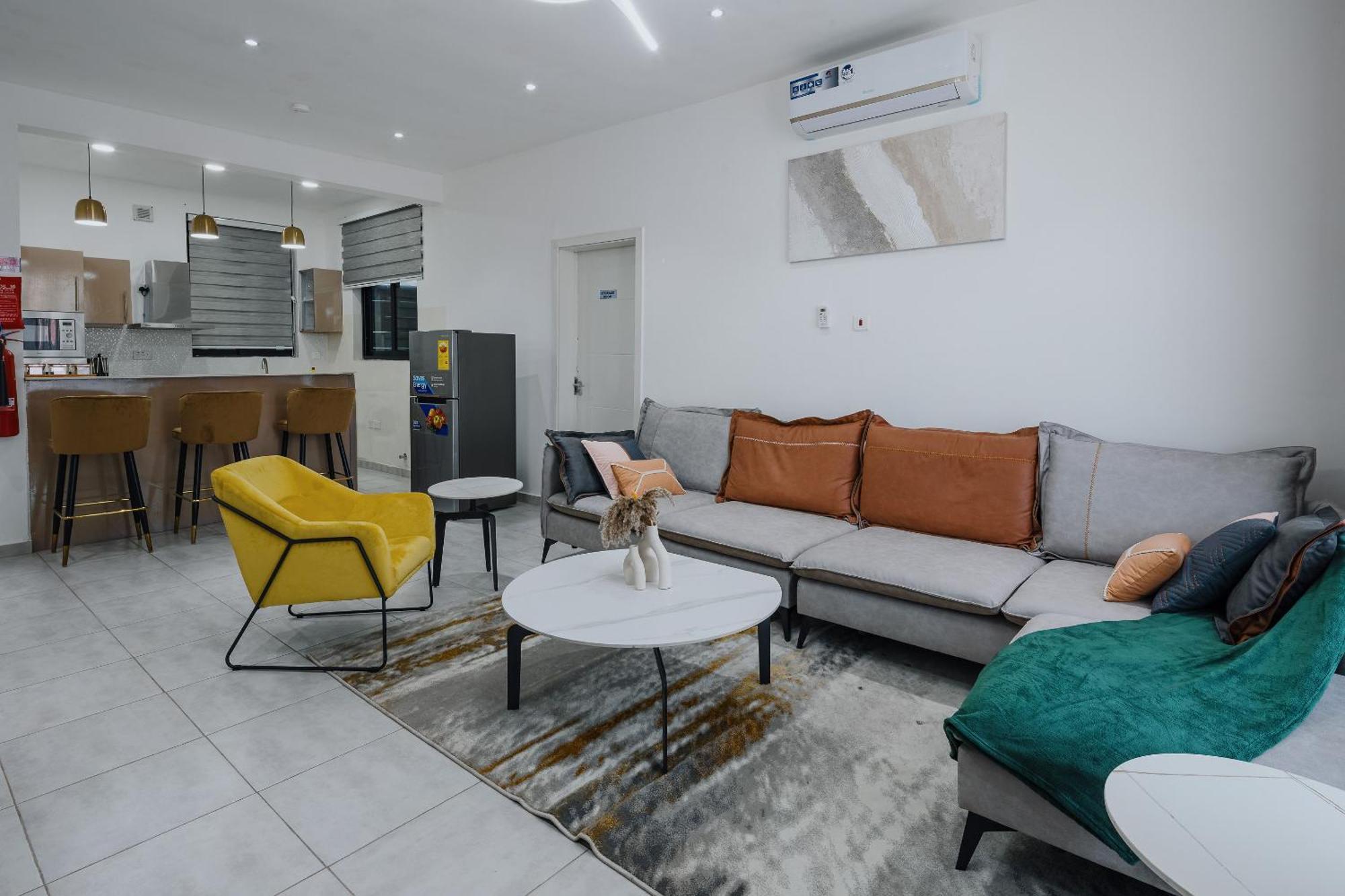 The Avery Apartments At Odomaa Place, East Airport Аккра Екстер'єр фото